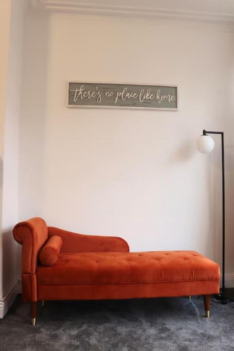 Charming 3 Bedroom Property Free Wifi & Parking Λιντς Εξωτερικό φωτογραφία